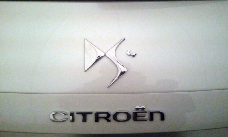 Citroen DS4 логотип сзади